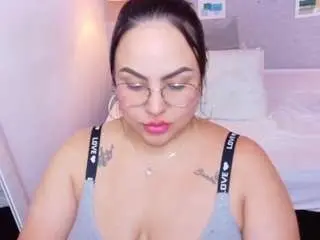 Camsoda Adult Webcams of curvy-sexyvalen