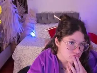 Camsoda Free Live Porn of sweet-alicee