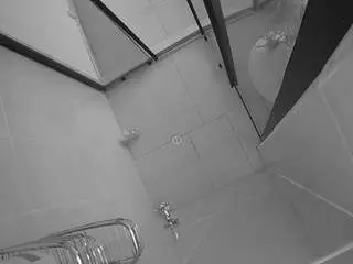 Camsoda Private Sex Chat of voyeurcam-jb-shower-2