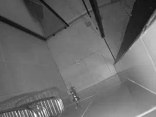 Camsoda Nude Webcam of voyeurcam-jb-shower-2