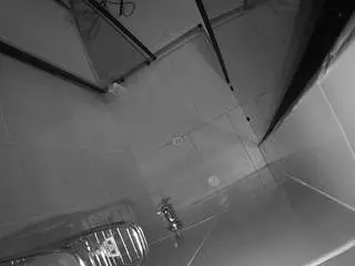 Camsoda Sex Cam of voyeurcam-jb-shower-2