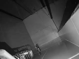 Camsoda Nude Webcam of voyeurcam-jb-shower-2