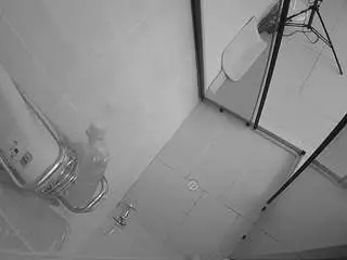 Camsoda Private Sex Chat of voyeurcam-jb-shower-2