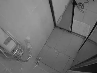 Camsoda Sex Cam of voyeurcam-jb-shower-2