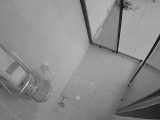 Camsoda Sex Cam of voyeurcam-jb-shower-2