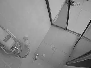 Camsoda Free Porn Cam of voyeurcam-jb-shower-2