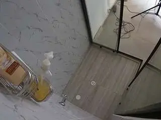 Camsoda Nude Webcam of voyeurcam-jb-shower-2