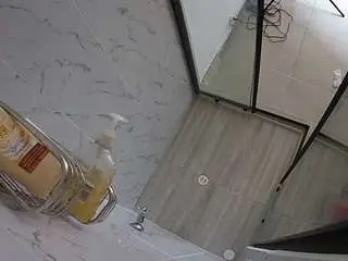 Camsoda Sex Cam of voyeurcam-jb-shower-2