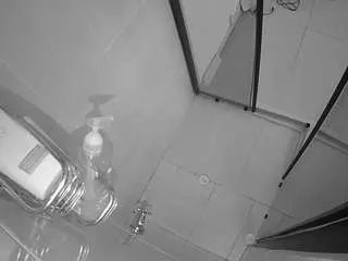 Camsoda Live Sex Cam of voyeurcam-jb-shower-2