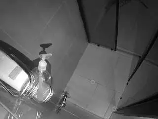 Camsoda Private Sex Chat of voyeurcam-jb-shower-2