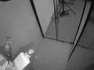Camsoda Sex Chat of voyeurcam-jb-shower-2