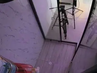 Camsoda Nude Webcam of voyeurcam-jb-shower-2
