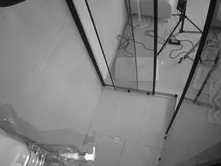 Camsoda Sex Cam of voyeurcam-jb-shower-2