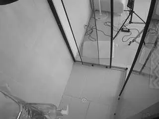 Camsoda Sex Cam of voyeurcam-jb-shower-2