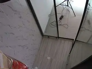 Camsoda Adult Webcams of voyeurcam-jb-shower-2