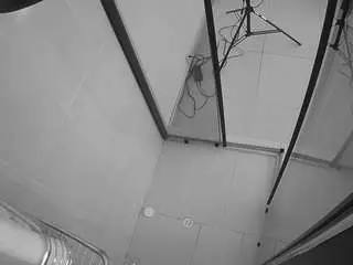 Camsoda Adult Webcams of voyeurcam-jb-shower-2
