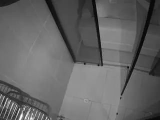 Camsoda Nude Webcam of voyeurcam-jb-shower-2