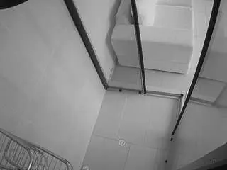 Camsoda Nude Webcam of voyeurcam-jb-shower-2