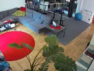 Camsoda Adult Webcams of voyeurcam-julmodels-living-2