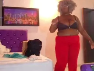 Camsoda Sex Cam of black-pussydoll