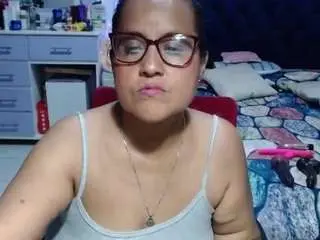 Camsoda Nude Webcam of samy-mature