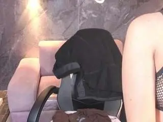 Camsoda Watch Live Sex Cams of sophie-jones-b