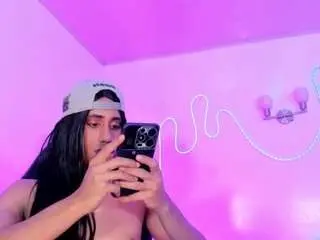 Camsoda Adult Video Chat of elena-and-julian