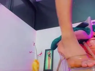 Camsoda Free Porn Cam of rianna-garcia1