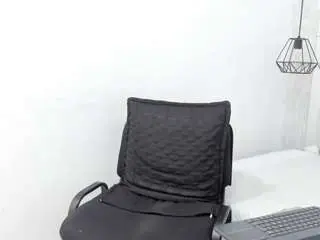 Camsoda Free Live Porn of bellaadams