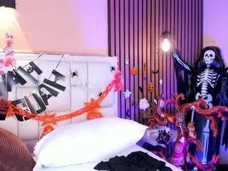 Camsoda Sex Cam of avymilton