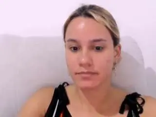 Camsoda Watch Live Sex Cams of kelayabrunette