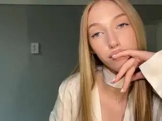 Camsoda Watch Live Sex Cams of laraethurrell