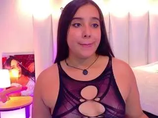 Camsoda Free Porn Cam of valen-scott