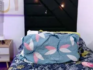 Camsoda Watch Live Sex Cams of kinkyhousewifee