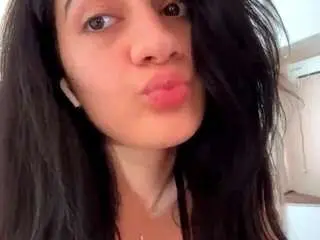Camsoda Sex Cam of elenoralapeyrouse