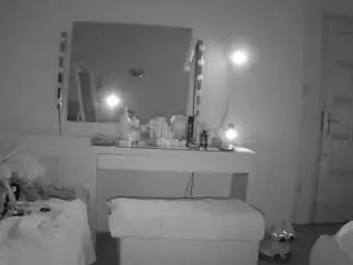Camsoda Free Porn Cam of voyeurcam-julmodels-living-6