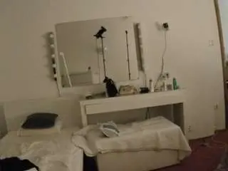 Camsoda Free Porn Cam of voyeurcam-julmodels-living-6