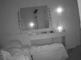 Camsoda Best Webcam of voyeurcam-julmodels-living-6