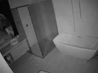 Camsoda Free Porn Cam of voyeurcam-casa-salsa-bathroom-2