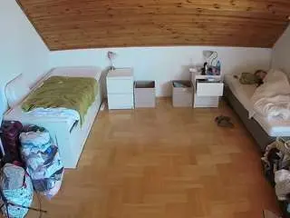 Camsoda Live Porn of voyeurcam-julmodels-greybed-3