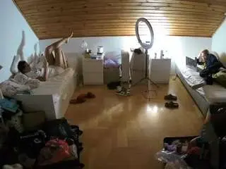 Camsoda Sex Chat of voyeurcam-julmodels-greybed-3