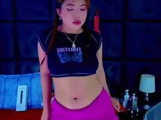 Camsoda Free Porn Cam of isalombardi