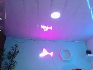 Camsoda Best live sex cam show of cristal-horny19