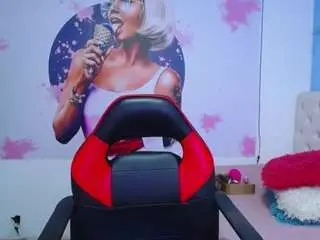 Camsoda Live Sex Cam of cristal-horny19