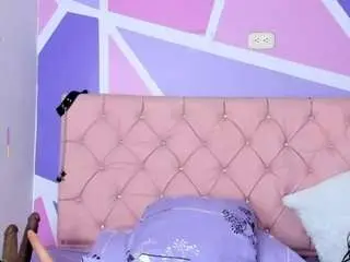 Camsoda Live Sex Cam of angie-bigass