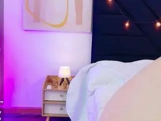 Camsoda Adult Video Chat of hornybarelylegalgirl