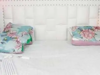 Camsoda Nude Webcam of hornybarelylegalgirl