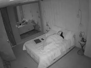 Camsoda Live Sex Cam of voyeurcam-casa-salsa-bedroom-2