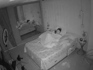 Camsoda Free Porn Cam of voyeurcam-casa-salsa-bedroom-2