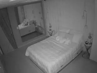 Camsoda Private Sex Chat of voyeurcam-casa-salsa-bedroom-2
